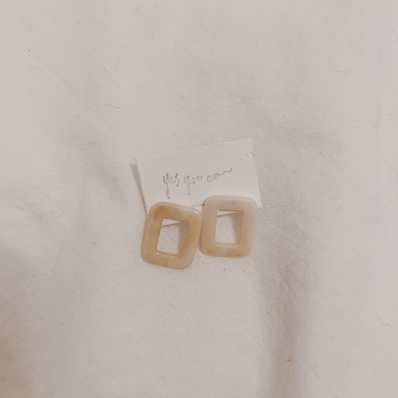 EARRINGS - Picture 2 of 6